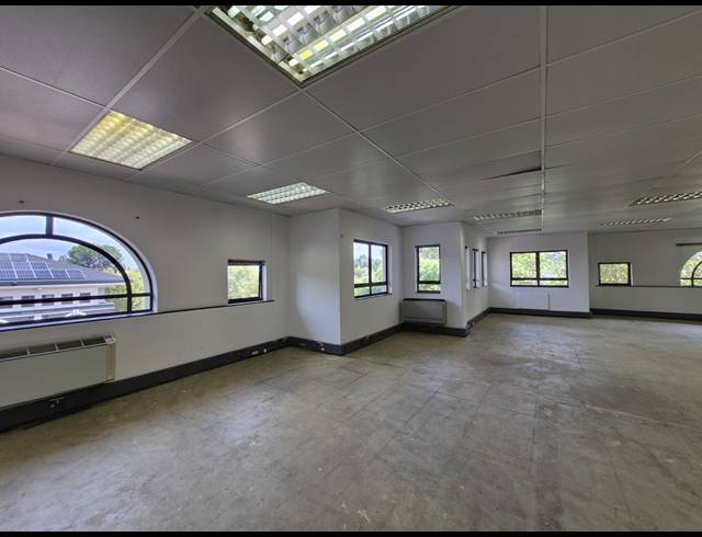 457M² OFFICE TO LET IN HYDE PARK